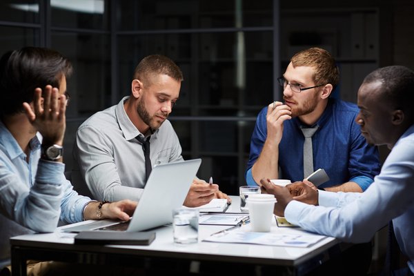 Comment les formations professionnelles contribuent-elles au développement des compétences?